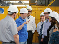 空中客车公司/Airbus代表团参观上萨尔达冶金生产协会阿维斯马公司